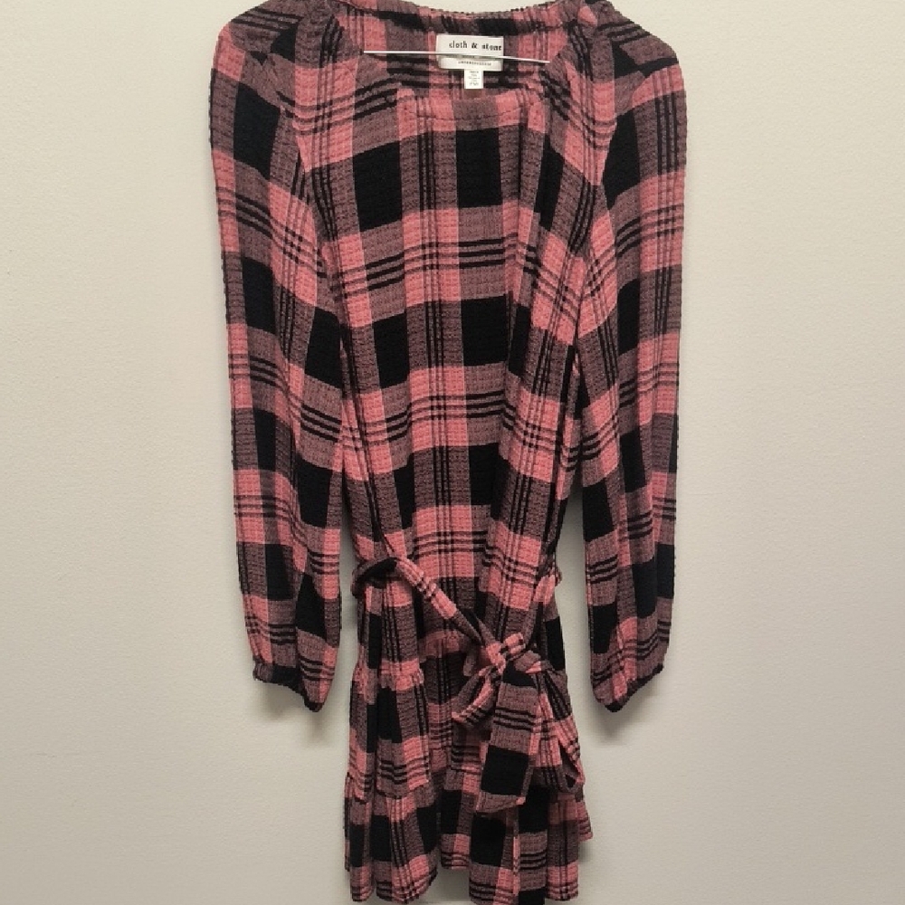 Cloth & Stone Pink and Black Checkered Long Sleeve Dress